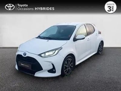 Blanc Occasion 2023 Toyota Yaris Hybrid Design Berline | 18 900 € (Prix juste)