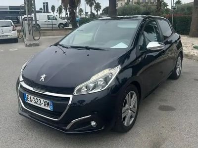 Noir Occasion 2016 Peugeot 208 Active Citadine | 7 490 € (Prix assez cher)