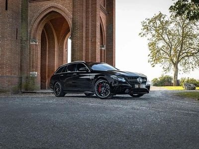 Mercedes E63 AMG