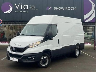 Blanc Occasion 2018 Iveco Daily Van | 22 490 €