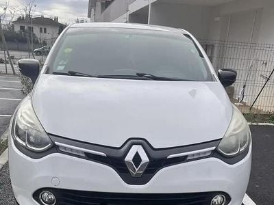 Occasion Renault Clio IV LIMITED 75 ch (55 kW) 2014 Berline