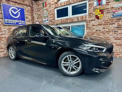 Noir Occasion 2021 BMW 118 M Sport Citadine | 27 970 € (Prix juste)