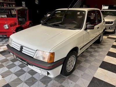 Blanc Occasion 1986 Peugeot 205 GTi Citadine | 11 900 €