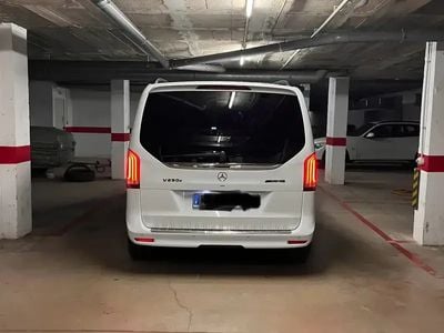 Mercedes V250