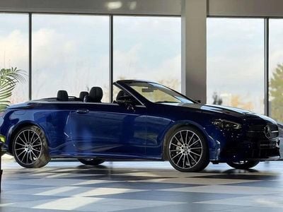 Bleu Occasion 2021 Mercedes E300 AMG line Cabriolet | 49 900 €