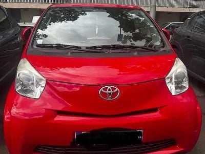 Rouge Occasion 2012 Toyota iQ Edition Citadine | 12 500 €