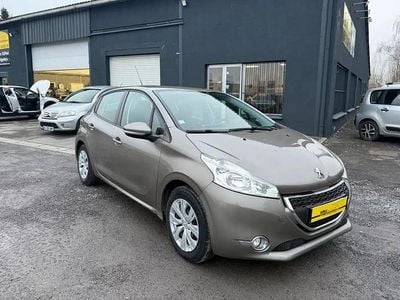 Beige Occasion 2013 Peugeot 208 Citadine | 7 490 €