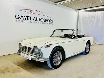 Beige Occasion 1966 Triumph TR4 Cabriolet | 35 000 €