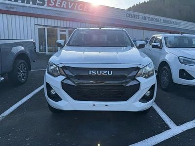 Blanc Nouvelle 2025 Isuzu D-Max Van | 46 800 € (Prix juste)
