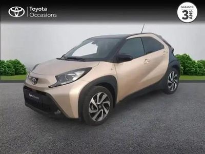 Biton beige gingembre métal/toit noir Occasion 2024 Toyota Aygo X Design SUV | 16 990 € (Prix juste)