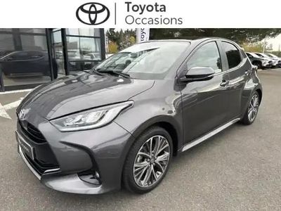 Gris Occasion 2022 Toyota Yaris Hybrid Berline | 20 480 € (Prix juste)