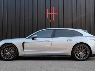 Porsche Panamera 4