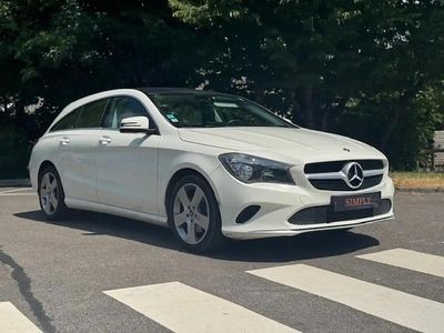 Blanc Occasion 2017 Mercedes CLA180 Shooting Brake Break | 14 990 €