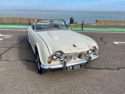 Occasion Triumph TR4 101 ch (74 kW) 1963 Cabriolet