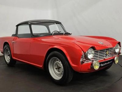 Rouge Occasion 1963 Triumph TR4 Cabriolet | 26 450 €