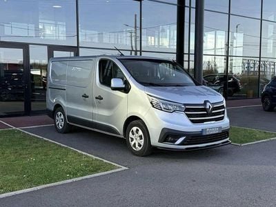 Gris Occasion 2024 Renault Trafic Monospace | 32 900 € (Prix juste)