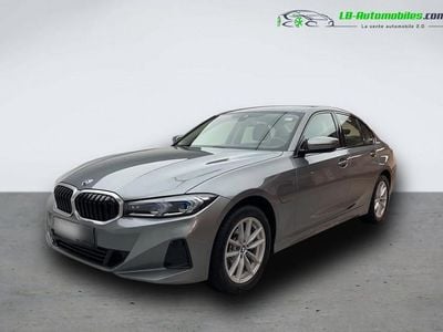BMW 330e