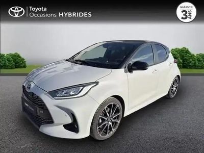 Biton gris chrome / toit noir Occasion 2022 Toyota Yaris Hybrid Sport Berline | 20 990 € (Prix assez cher)