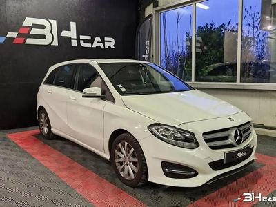 Blanc Occasion 2017 Mercedes B180 Monospace | 16 990 € (Bon prix)