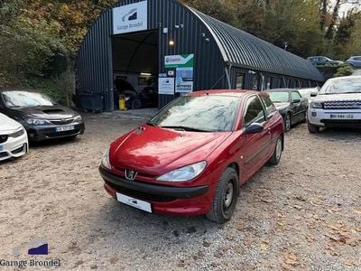 Rouge Occasion 2000 Peugeot 206 Berline | 3 500 € (Prix juste)