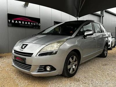 Gris Occasion 2013 Peugeot 5008 Allure Monospace | 4 490 € (Bon prix)