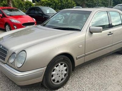 Occasion Mercedes E240 Classic 170 ch (125 kW) 1999 Berline