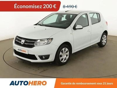 Blanc Occasion 2016 Dacia Sandero Lauréate Citadine | 8 290 € (Prix cher)