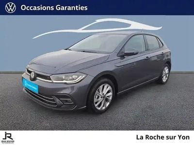 Gris Occasion 2024 VW Polo S Berline | 21 990 € (Prix juste)