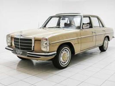 Beige Occasion 1974 Mercedes 200 Berline | 20 950 €