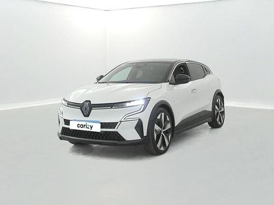 Blanc Occasion 2024 Renault Megane E-Tech Techno Berline | 29 490 € (Prix assez cher)