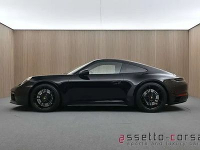 Porsche 911 Carrera 4 GTS