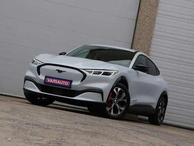 Blanc Occasion 2023 Ford Mustang Mach-E Premium SUV | 33 450 € (Bon prix)