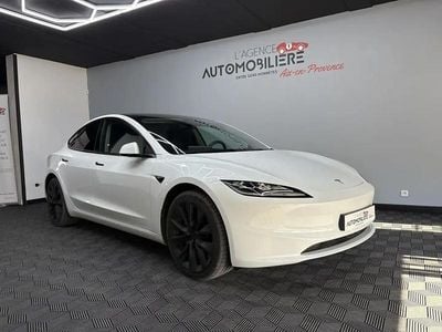 Blanc Occasion 2023 Tesla Model 3 Standard Range Berline | 30 990 € (Prix juste)