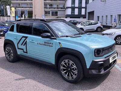 Vert Occasion 2025 Renault 4 E-Tech Iconic SUV | 36 390 € (Prix assez cher)