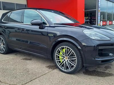 Noir Occasion 2020 Porsche Cayenne Turbo S SUV | 60 000 €