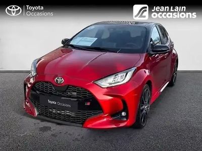 Rouge Occasion 2023 Toyota Yaris Berline | 23 590 €