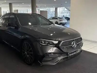 Gris Occasion 2024 Mercedes E220 Break | 69 900 €