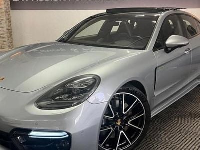 Porsche Panamera 4