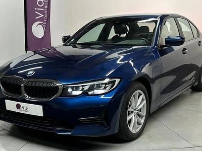 Bleu Occasion 2019 BMW 330e Berline | 23 999 € (Prix juste)