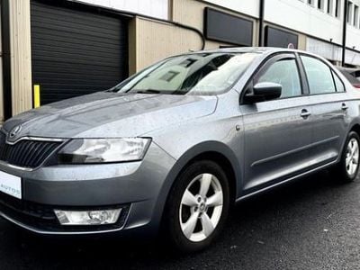 Occasion Skoda Rapid Ambition 86 ch (63 kW) 2013 Gris Citadine