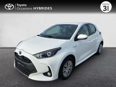 Blanc pur Occasion 2021 Toyota Yaris Hybrid Business Edition Berline | 17 660 € (Prix juste)