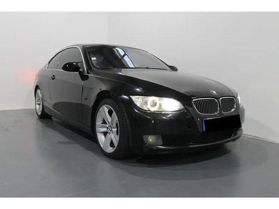 Noir Occasion 2007 BMW 335 Sport Line Coupé | 11 990 € (Prix juste)