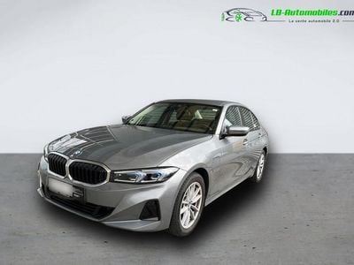 BMW 330e