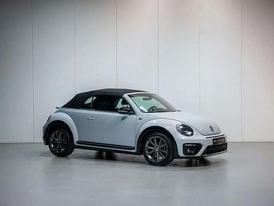 Argent Occasion 2018 VW Beetle Cabriolet | 33 950 €