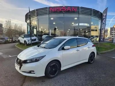 Occasion Nissan Leaf N-Connecta 110 kW (150 ch) 2024 Blanc lunaire métallisé Citadine