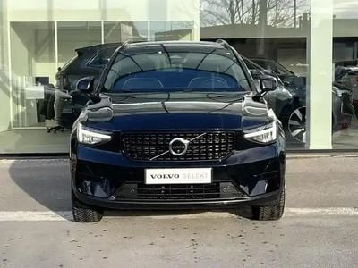 Noir Occasion 2025 Volvo XC40 SUV | 40 789 €
