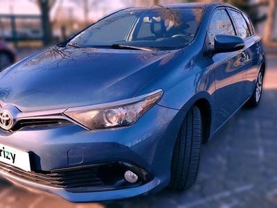 Bleu Occasion 2017 Toyota Auris Berline | 11 890 € (Bon prix)