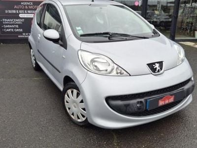 Occasion Peugeot 107 68 ch (50 kW) 2007 Gris Citadine