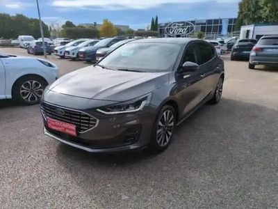Gris Occasion 2023 Ford Focus Viva Berline | 18 895 € (Prix juste)