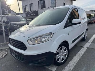 Rouge Occasion 2016 Ford Transit Basis Van | 6 990 €